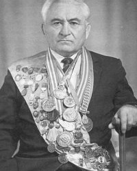 На фото Михаил Гаврилович Бекмурзов