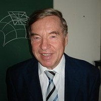 Питер Манфред Грубер
